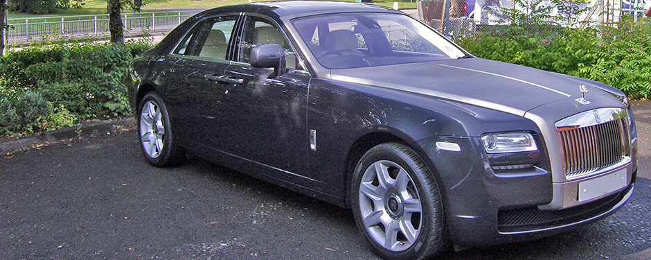 2 Tone Car Wraps in Manchester