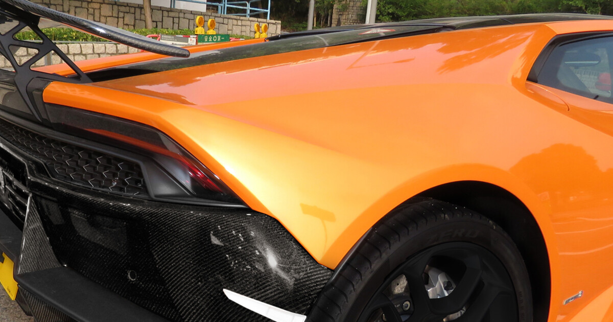 DMC carbon fibre manchester