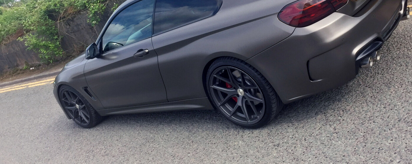 Powder coating wheels