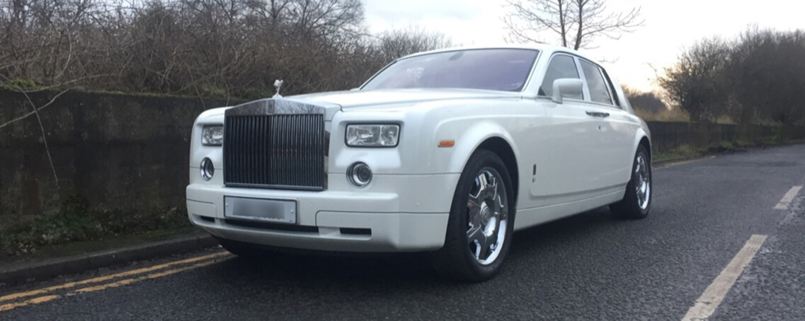 rols royce phantom wrapped in gloss white